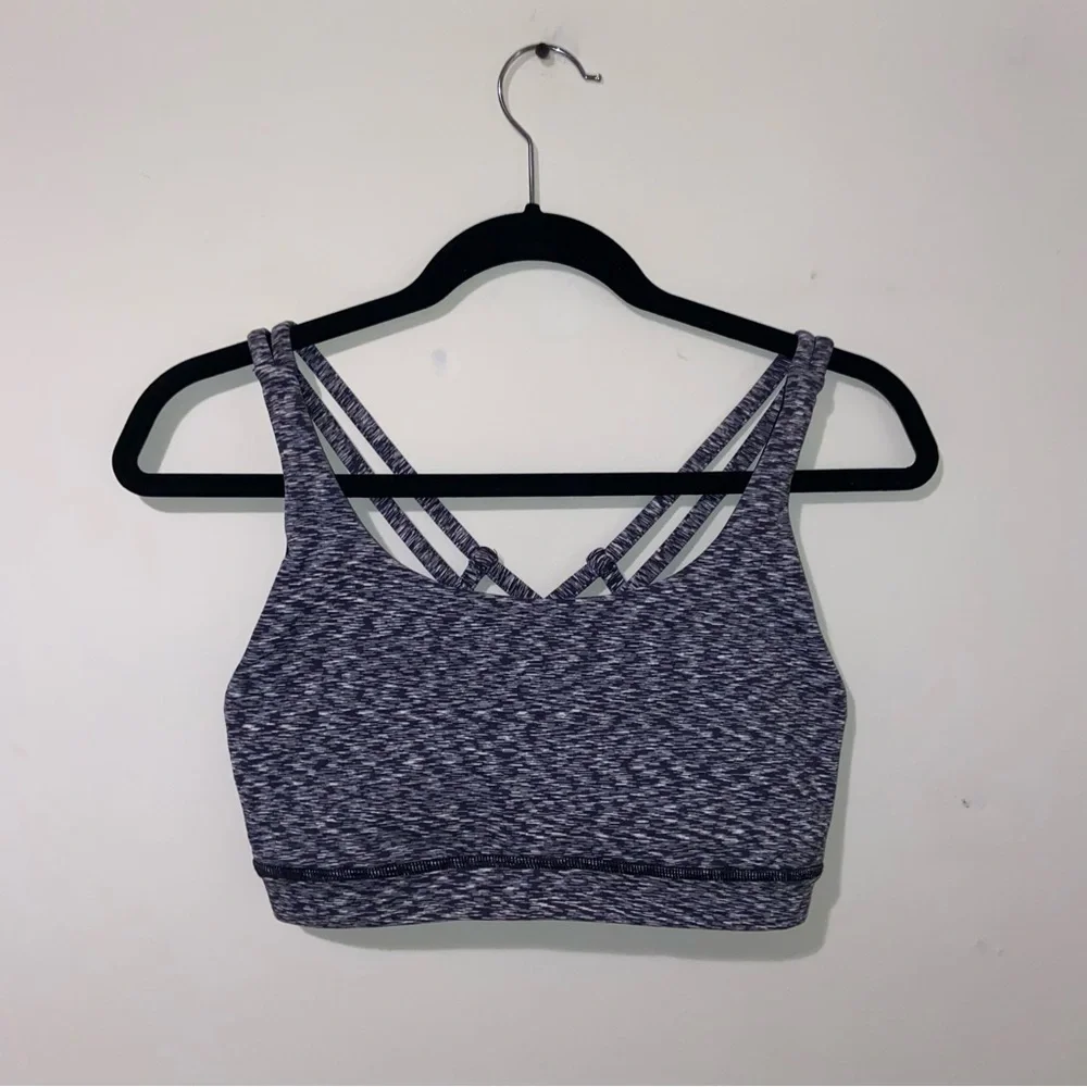 Lululemon Women's Sports Bra - 8 - Picture 1 of 7